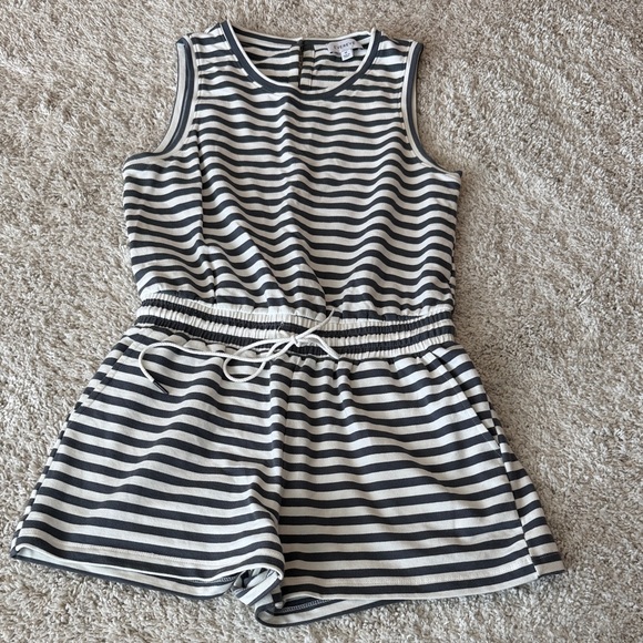 Evereve Pants - Evereve Charcoal and White Striped Sleeveless Romper